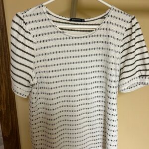 Staccato Women’s Short Sleeved Cotton Blend Shirt Ivory and Olive Size M